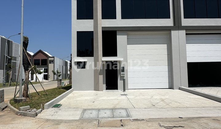 Sewa gudang Bizpark PIK2 uk. 12x20 | Hoek dan Brand new Sewa gudang Bizpark PIK2 uk. 12x20 | Hoek dan Brand new