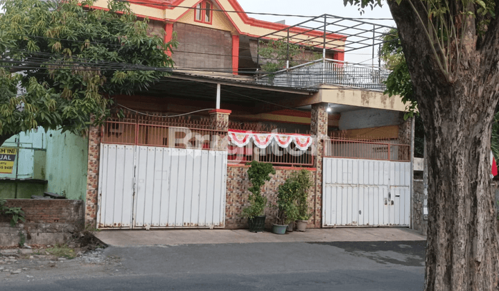 RUMAH TINGGAL DAN TEMPAT USAHA KETINTANG MADYA DEPAN POM 1