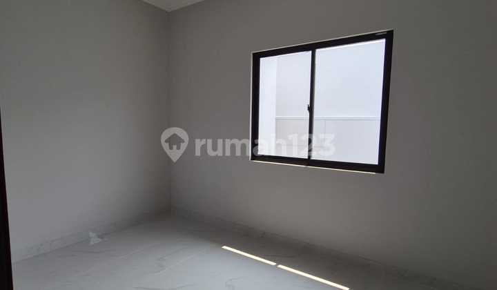 Spr02049-Cll Disewa Rumah Kuningan Village Boulevard Pik 2 2Lt Uk 10X20 M2 At Tangerang 2