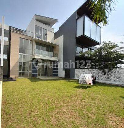 Disewa Rumah Golf Island Pik Chopin Uk 420m2 ,4+1br View Golf Lepas At Jakarta Utara  1