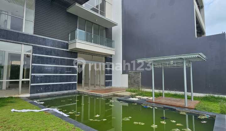 For Rent: Golf Island Chopin House, Size 10x35, 3 Floors, 4 Bedrooms, Pool View, Golf, North Jakarta 2