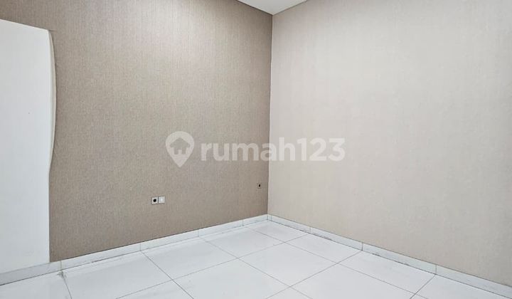 For Sale: PIK BGM Flamboyan 3-Story House Fully Renovated Elegance North Jakarta 2