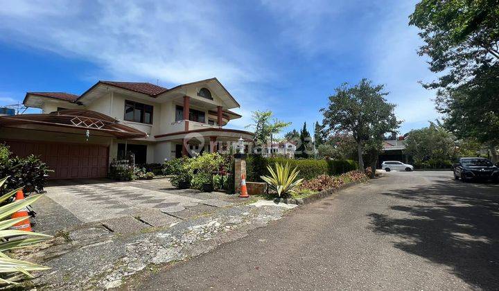 Rumah Mewah Asri di Grahapuspa Lembang Bandung 1