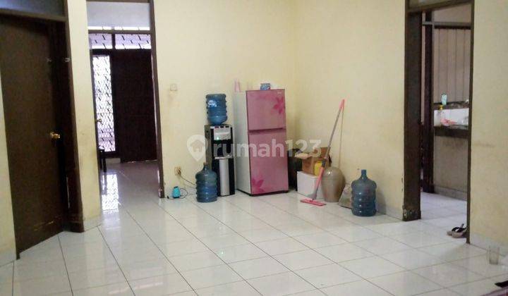 Rumah Lama Terawat Murah di Singgasana Pradana Bandung 1