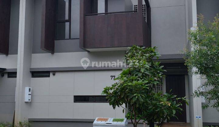 Rumah Modern Kawasan Elite Flora Summarecon Bandung 2