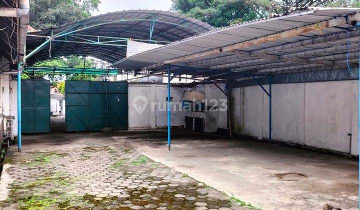 Ruang Usaha Strategis Bagus di Mainroad Pajajaran Bandung 2