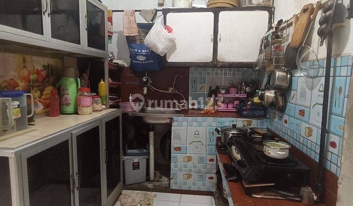 Rumah di Perumnas Depok Timur 2 Lantai Dekat Lapangan 2