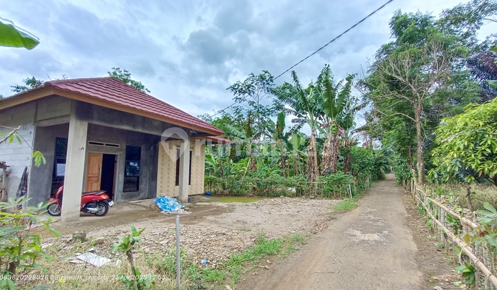 For Sale Cheap New House Ready to Live In Very Wide Front and Backyard Cool Air No Need for AC