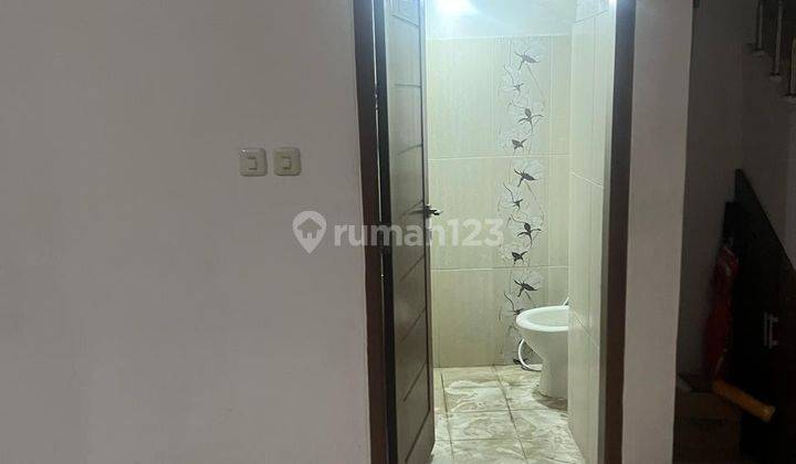 Rumah Kontrakan Bagus Semi Furnished SHM Pondok Kelapa, Jakarta Timur 1