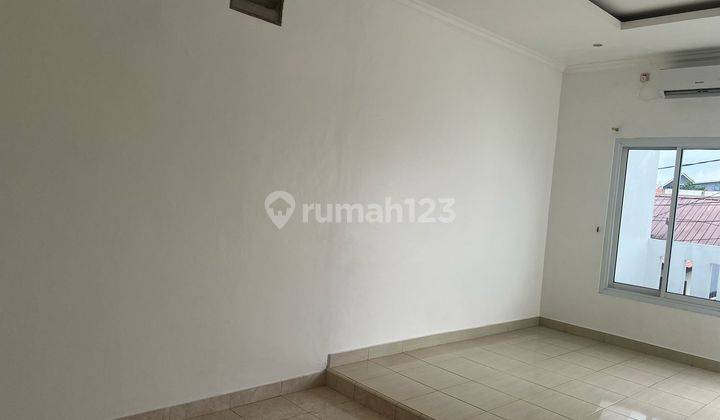 Rumah Kontrakan Bagus Semi Furnished SHM Cimanggis, Depok 2