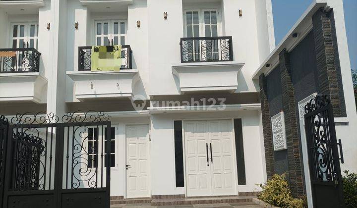 Dijual Rumah Bagus Dalam Lingkungan Yang Nyaman Di Pondok Bambu Jakarta Timur 2