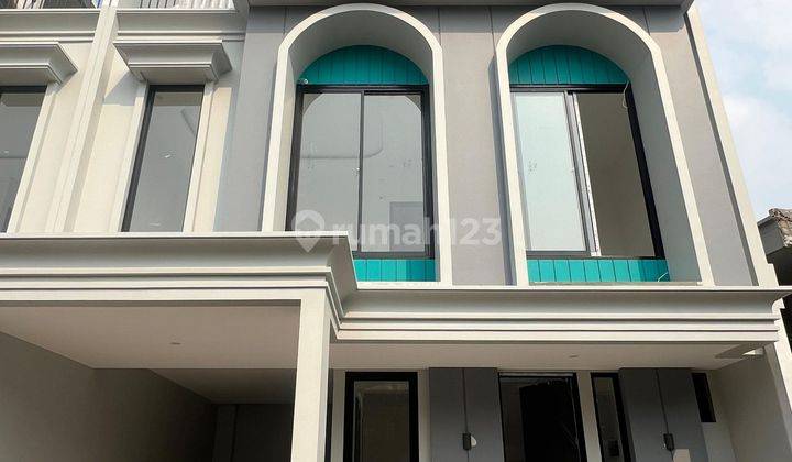 Rumah 3 Lt Jakarta Timur Dengan Roof Garden 1