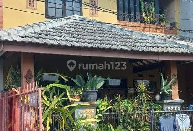 Rumah2 lantai sertifikat hak milik 2 Lantai SHM Sudah Renovasi Timur Rumah 1