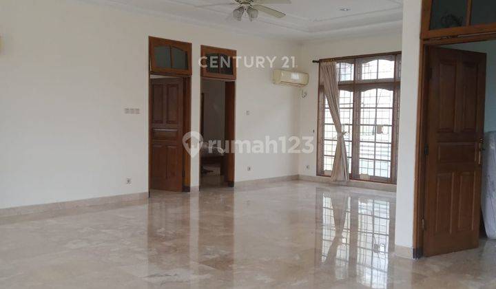 Rumah Strategis Dengan Private Pool Di Pondok Indah Jaksel L14498 2