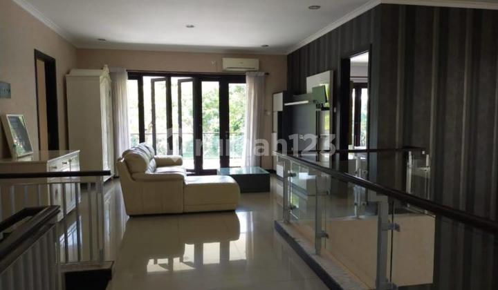 Graha Famili Blok N Terawat Bagus Nego Dekat Pakuwon