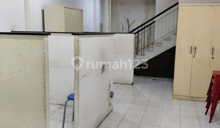 For Rent Strategic Area Chofa Shop House, West Surabaya 2