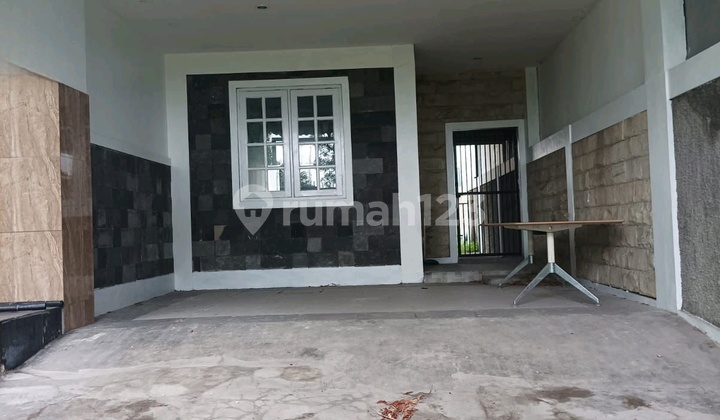 For Rent Palma Classica House in Citraland, 2 Floors, 3 Bedrooms, Land Area 300m².