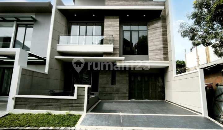 New Gress Stanford Citraland Utama West Surabaya