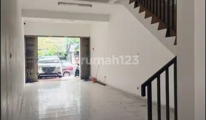 FOR SALE SHOPHOUSE WEST GAYUNGSARI 2