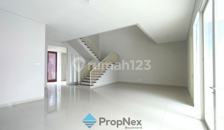 Modern Minimalist Tourism Bukit Mas West Surabaya Row of Wide Roads 2