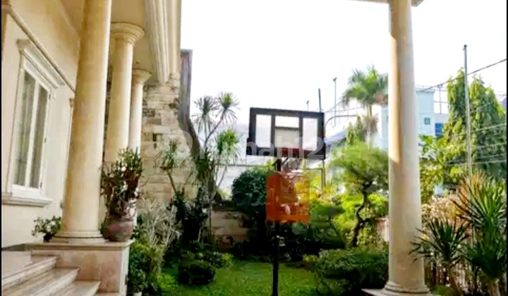 Luxury Classic Furnish Kupang Indah Near Ngesong Mayjen Darmo Permai