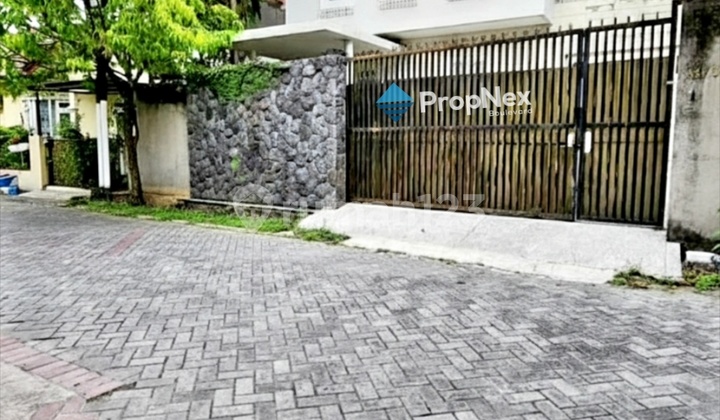 Simpang Darmo Permai