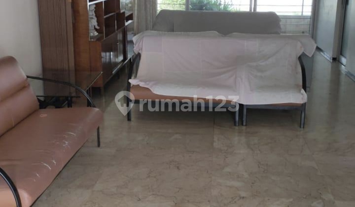 Ready to Occupy House in Central Surabaya 2