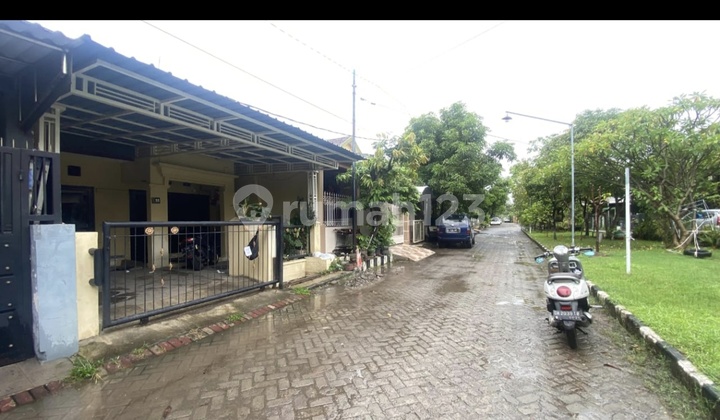 Rumah Wiguna Selatan Terawat dan Siap Huni Rumah Wiguna Selatan Terawat dan Siap Huni