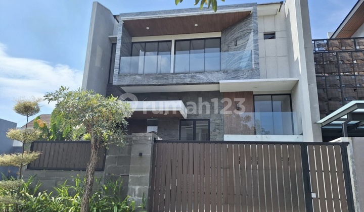 Rumah Baru Siap Huni Di Woodland, Citraland