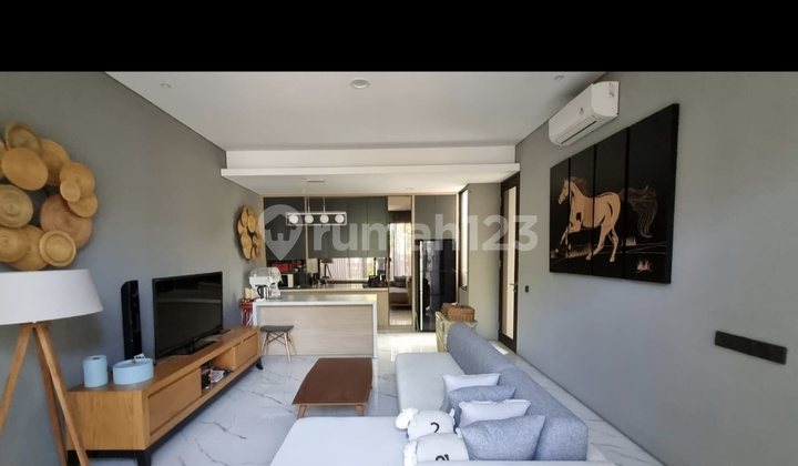 Rumah Nuansa Villa Di Pondok Nirwana. Siap Huni 2