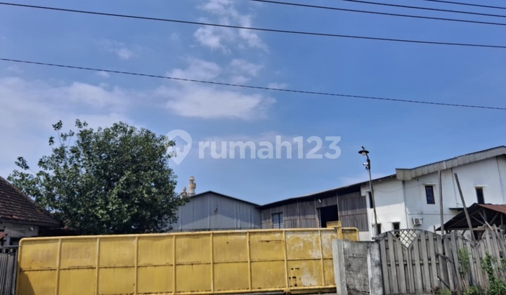 Ex Wood Factory Warehouse on Raya Sembayat Grrsik Ex Wood Factory Warehouse on Raya Sembayat Grrsik