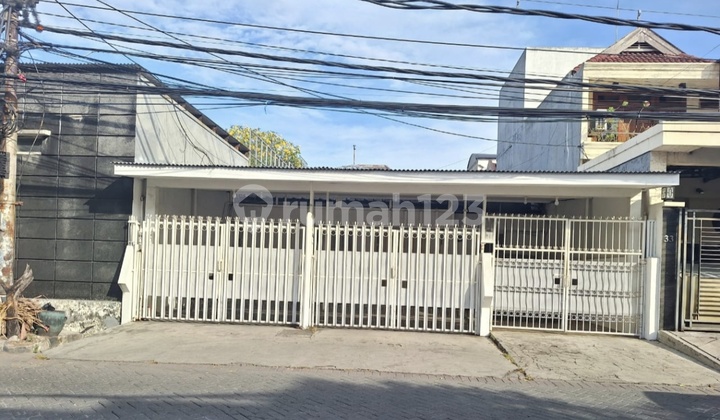 Rumah Simpang Darmo Permai Selatan Siap Huni