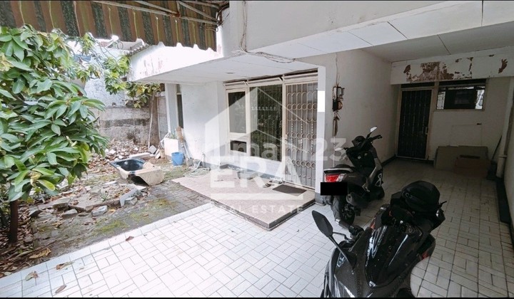 QUICK SALE!! Standard House with Land Calculation in Sunter Mas, Negotiable QUICK SALE!! Standard House with Land Calculation in Sunter Mas, Negotiable