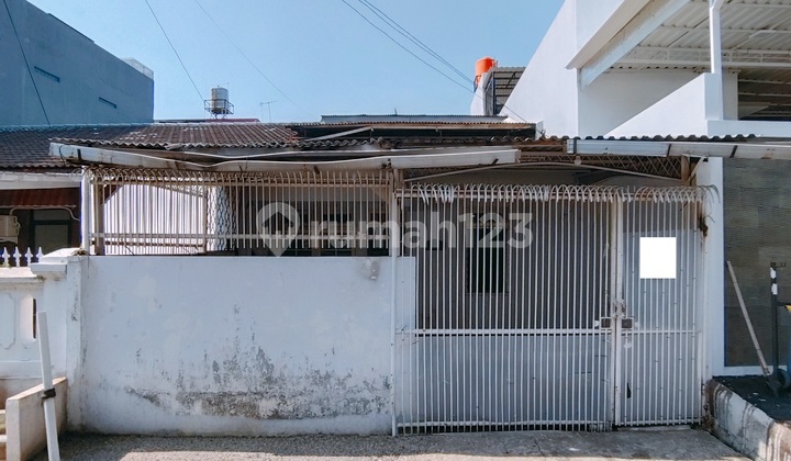 QUICK SALE!! Standard House Level with the Road in Sunter Mas, Slight Negotiation QUICK SALE!! Standard House Level with the Road in Sunter Mas, Slight Negotiation