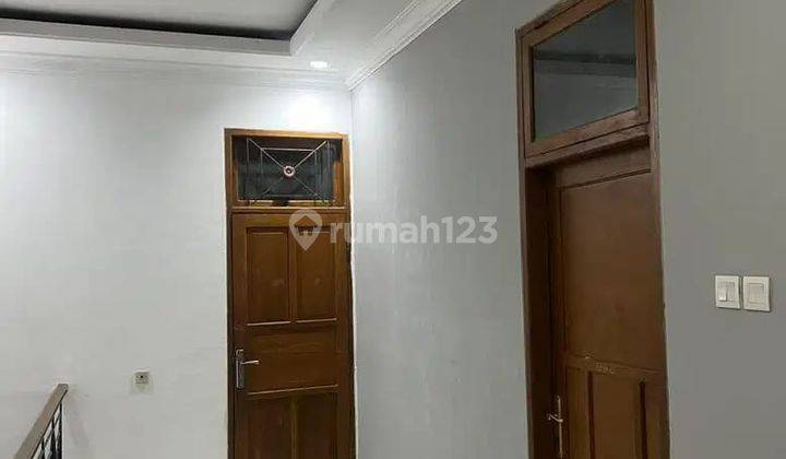 Rumah Keren 2 Lantai Interior Menawan di Pondok Kelapa Jaktim 2