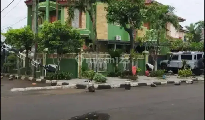 Rumah 2 Lantai Luas 268m2 di Komplek Pondok Kelapa 2