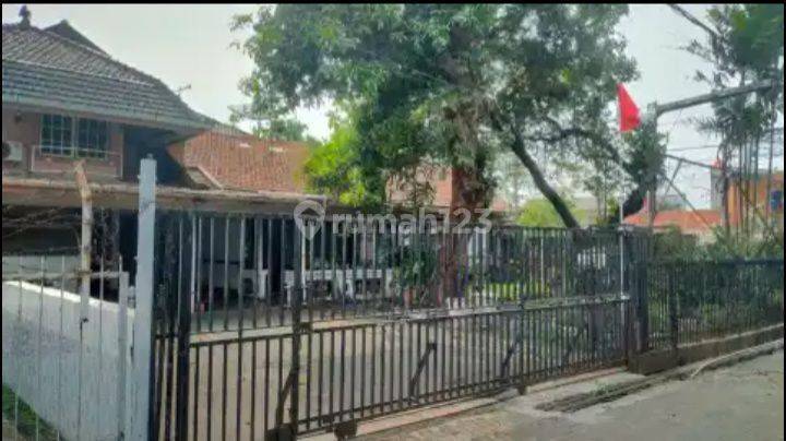 Rumah Klasik Luas Di Kalimalang Jakarta  1