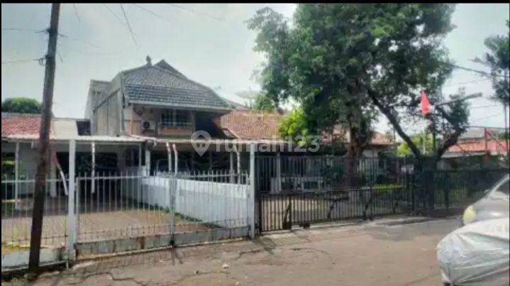 Rumah Klasik Luas Di Kalimalang Jakarta  2