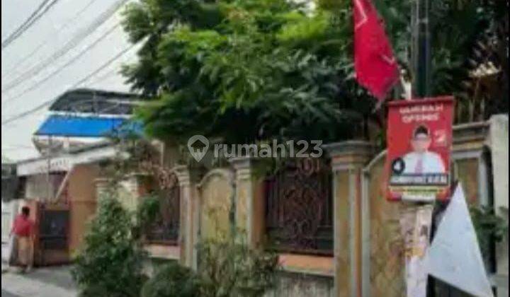 Rumah Luas Strategis Di Pondok Bambu  2