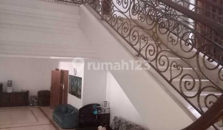 2-Story House with Spacious & Functional Rooms in Mega Kuningan, South Jakarta 2