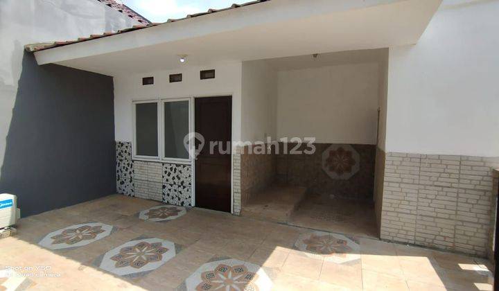 Dijual Rumah Siap Huni 2 Lantai Di Metland Jakarta Timur

 2