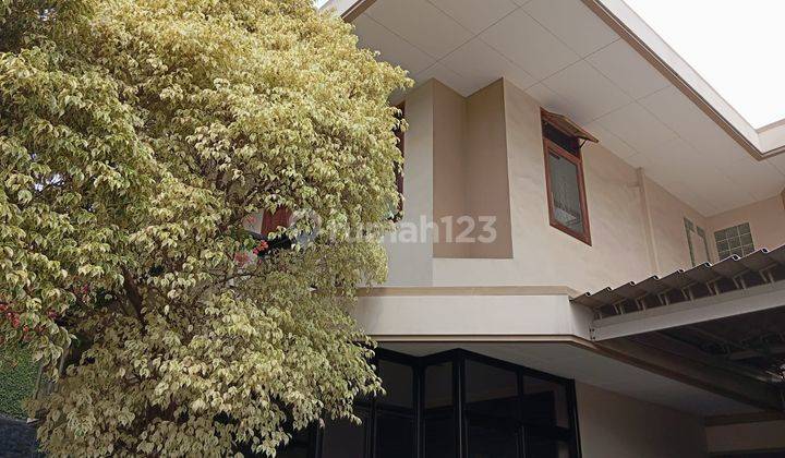 Dijual Cepat Rumah Mewah di Bukit Gading Villa Bgv Tampak Siring, Kelapa Gading, Jakarta Utara 1