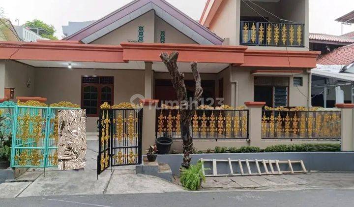 Dijual Rumah nyaman 2 lantai  di Lokasi Strategis, Utan Kayu, Matraman, Jakarta Timur 1