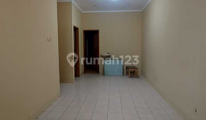 House in a Strategic Location, Ready to Occupy in Taman Sari Harapan Indah Cluster, Bekasi. 2