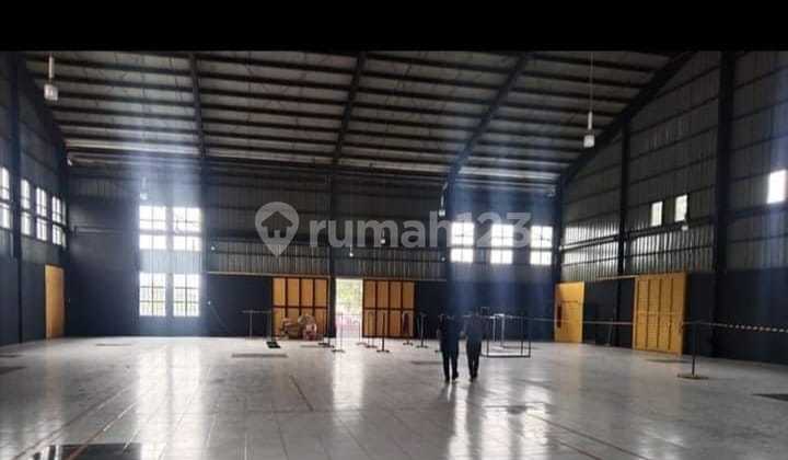 For Sale: Land and 1 Warehouse on Jalan Raya Cakung, East Jakarta