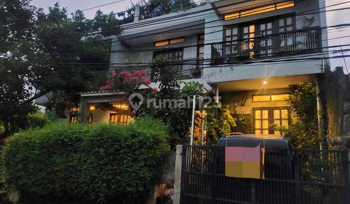 Dijual Cepat Rumah 3 Lantai, di Kompleks IKIP ,Duren Sawit, Jakarta Timur. 1