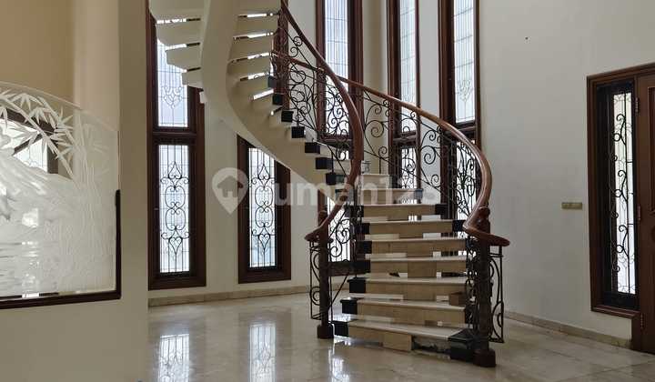 Disewakan rumah di Gading Kirana Kelapa Gading Jakarta Utara 2