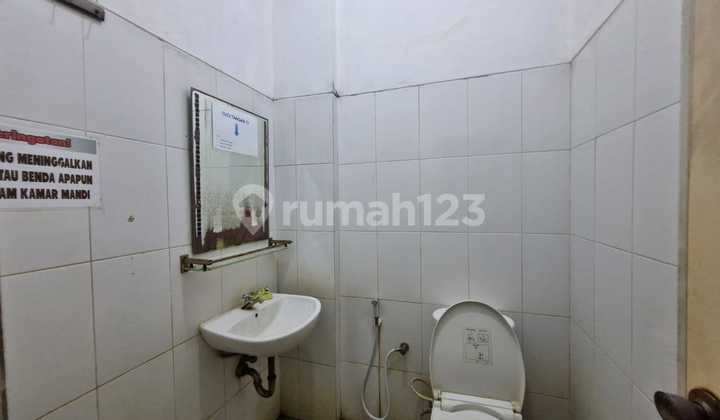 For Rent: 3-Story Shop House in Cipinang, East Jakarta