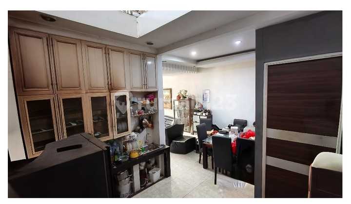 Dijual Rumah 3 Lantai di Pulo Asem Jakarta Timur 2