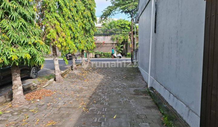 Comfortable and Pleasant Villa Jalan Bumbak Kerobokan 2